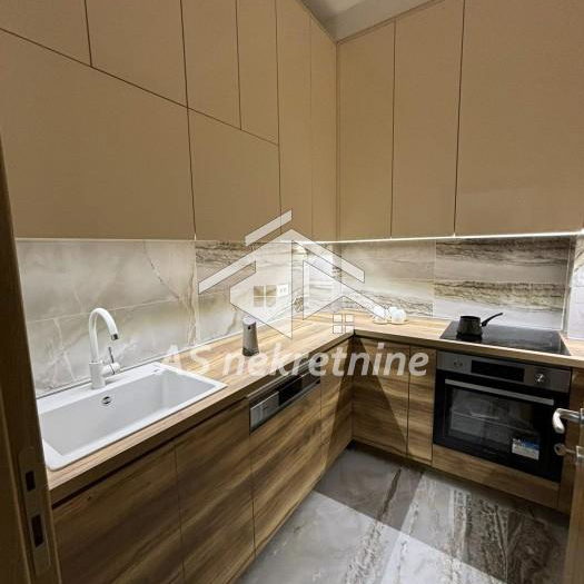 Stan Izdavanje Beograd Senjak 200 m2