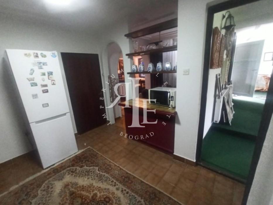 Kuća na prodaju, Mala Moštanica, Beograd, 300m², 189.000 €