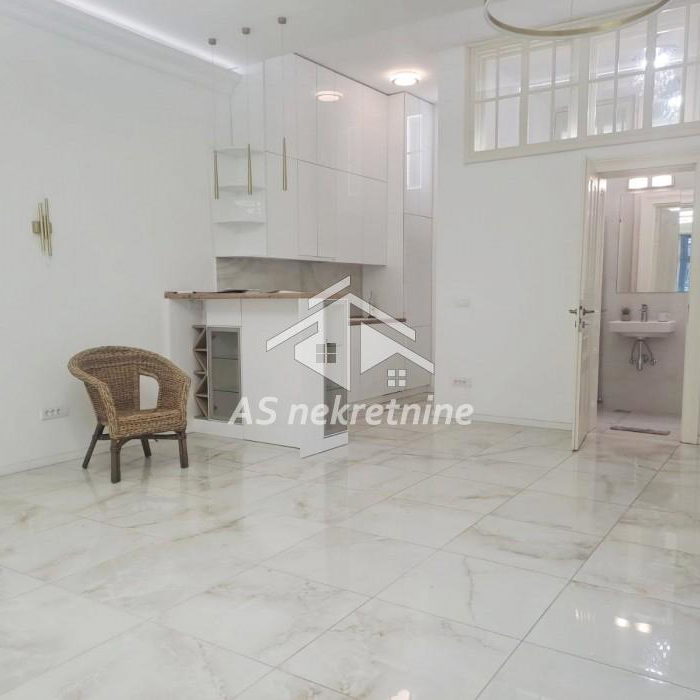 Stan Izdavanje Beograd Dorćol 106 m2