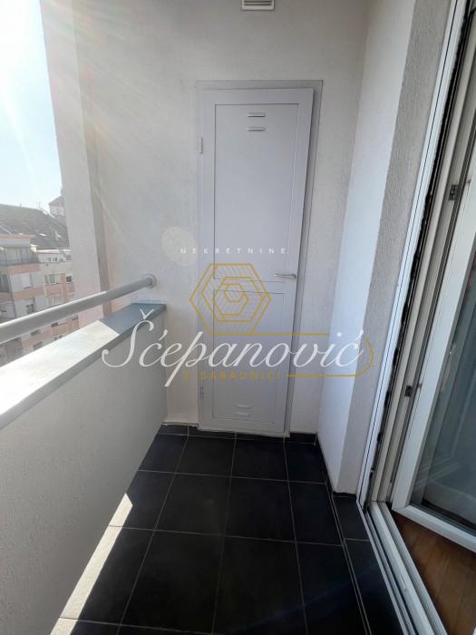 izdavanje-stanova-beograd-d102rjVCuX Četvorosoban stan na prodaju, Cara Dušana, Novi Sad, 102m², 309.000 €