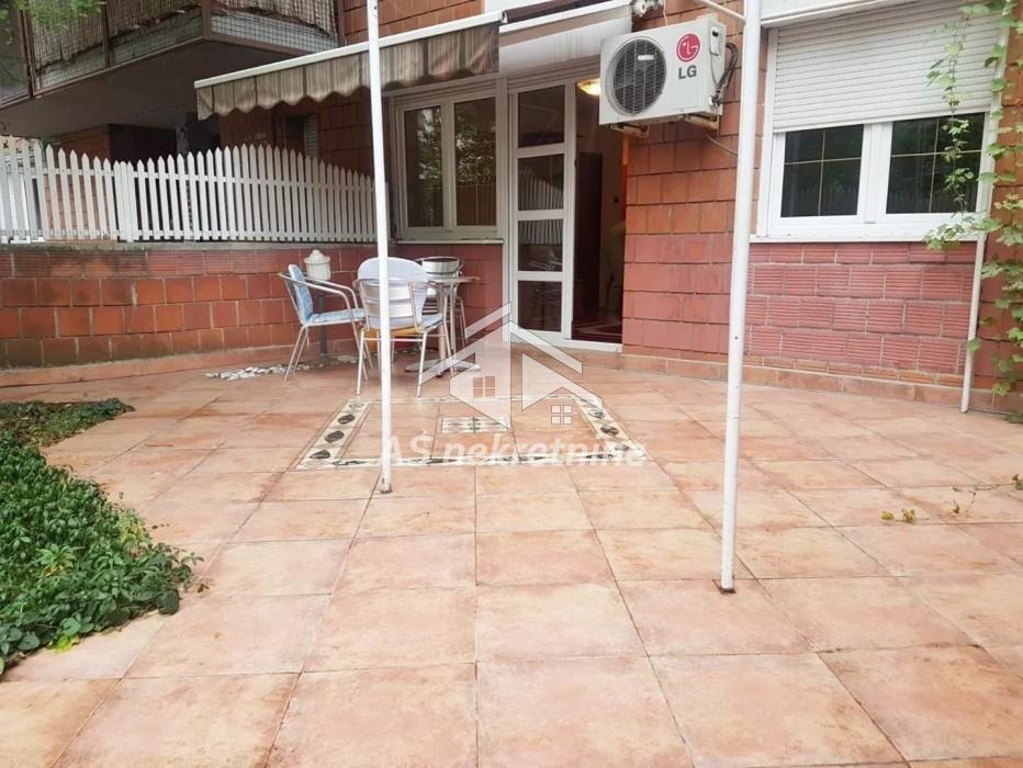 izdavanje-stanova-beograd-ibbYro4RSn Trosoban stan za izdavanje, Bežanijska Kosa 1, Beograd, 70m², 800 €/mes