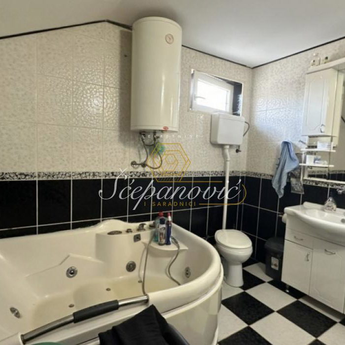 Kuća na prodaju, Klisa, Novi Sad, 204m², 290.000 €