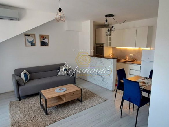 Stan Prodaja Novi Sad  56 m2