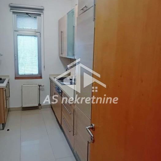 Trosoban stan za izdavanje, Dedinje, Beograd, 98m², 1.300 €/mes