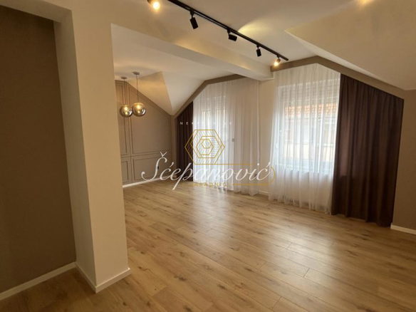 Stan Prodaja Novi Sad  58 m2