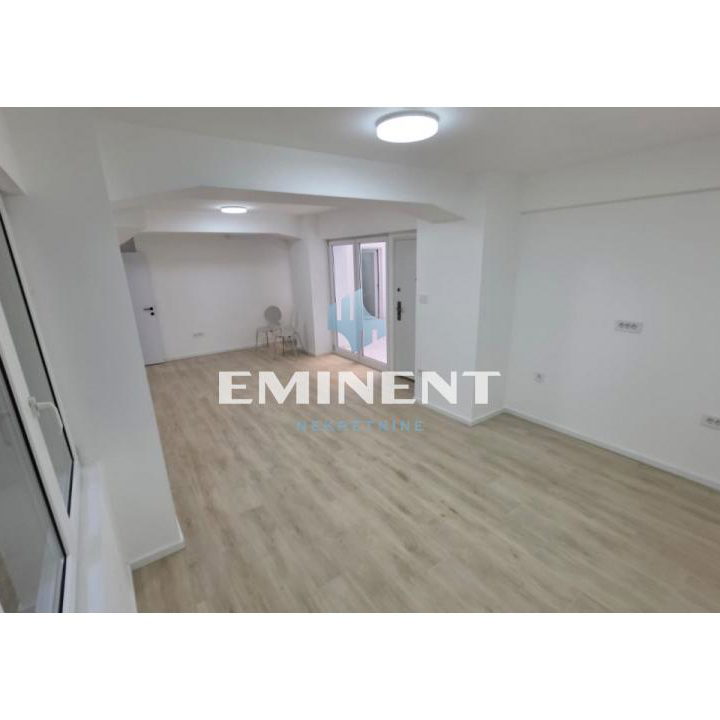 Lokal Izdavanje Beograd Ekonomski Fakultet 86 m2