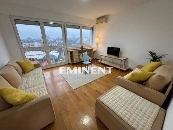 Stan Prodaja Beograd Dedinje 64 m2