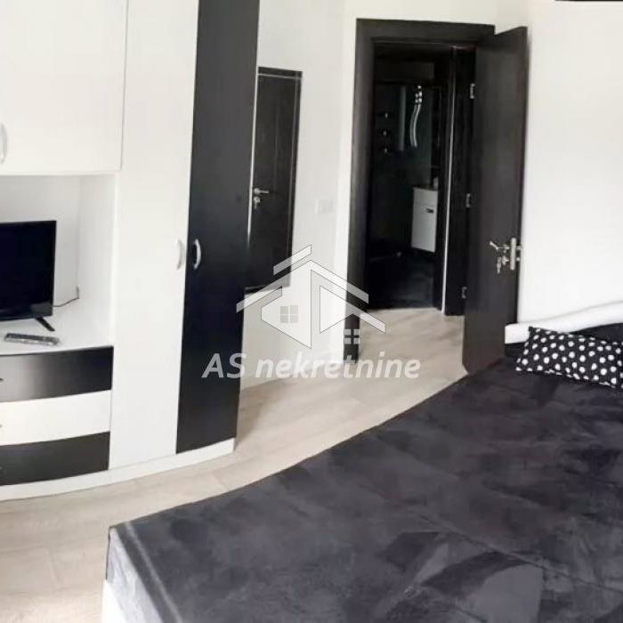Stan Izdavanje Beograd Cvetkova Pijaca 60 m2