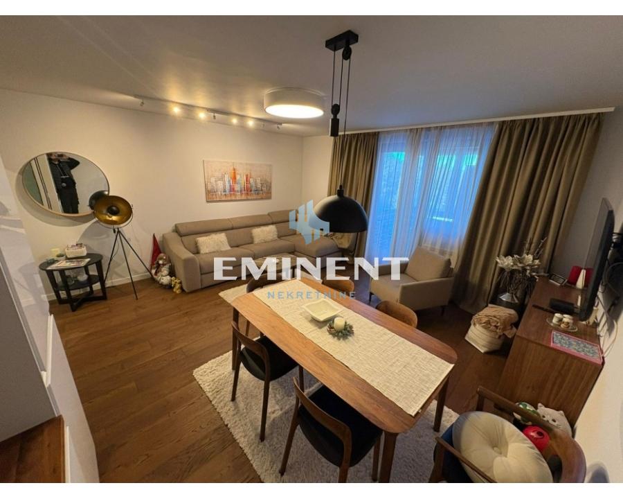 Dvosoban stan na prodaju, Centar, Kopaonik, 60m², 269.999 €