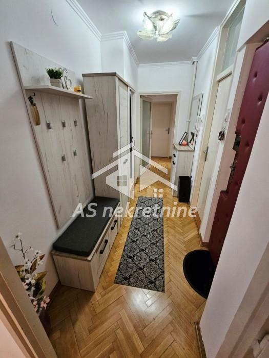 izdavanje-stanova-beograd-vgkj1tL1X5 Trosoban stan za izdavanje, Slavija, Beograd, 85m², 1.000 €/mes