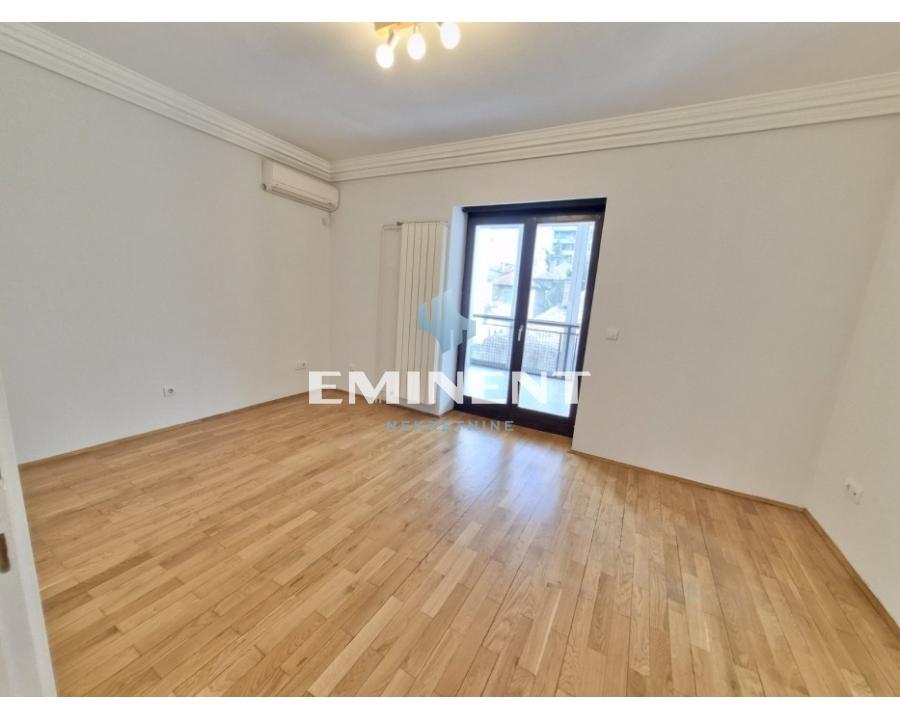 izdavanje-stanova-beograd-x4s9XXjc4c Kuća za izdavanje, Autokomanda, Beograd, 360m², 4.600 €/mes
