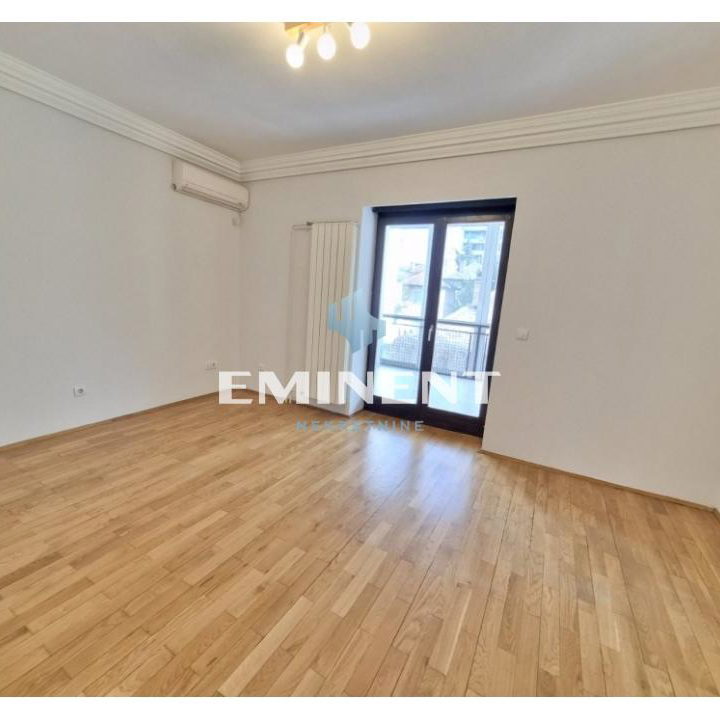 Kuća za izdavanje, Autokomanda, Beograd, 360m², 4.600 €/mes