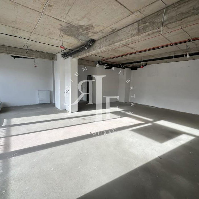 Lokal Prodaja Beograd Tošin Bunar 68 m2