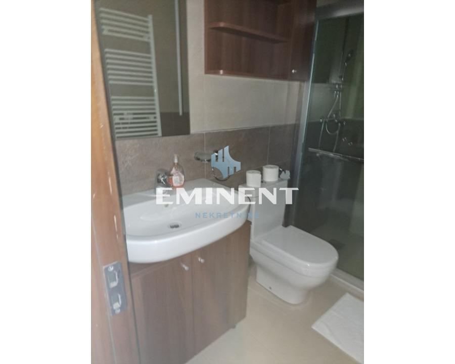 izdavanje-stanova-beograd-yWHzr8IQPA Trosoban stan na prodaju, Brzeće, Kopaonik, 63m², 75.000 €