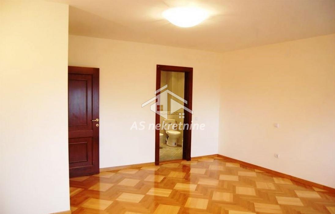 Stan Izdavanje Beograd Dedinje 250 m2