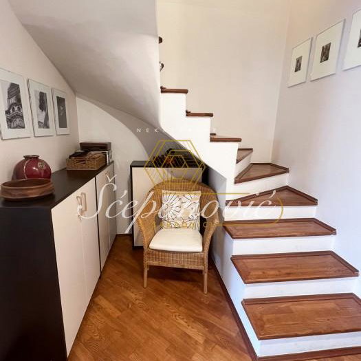 Stan Prodaja Novi Sad Cara Dušana 102 m2