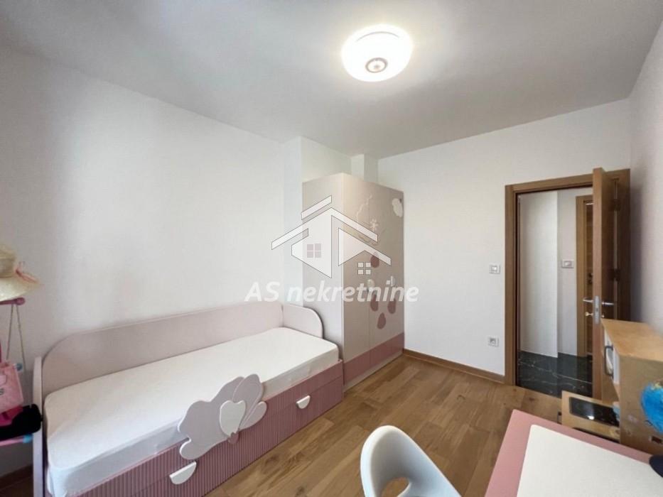 Četvorosoban stan na prodaju, Južni Bulevar, Beograd, 88m², 387.000 €