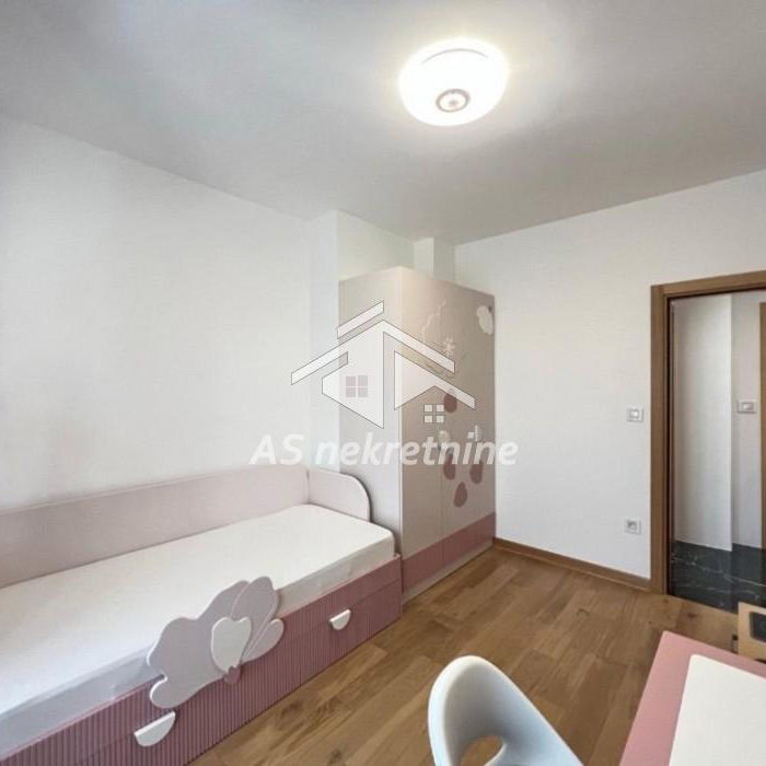 Četvorosoban stan na prodaju, Južni Bulevar, Beograd, 88m², 387.000 €