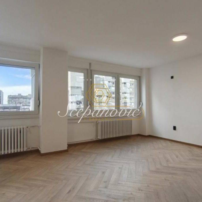 Stan Prodaja Novi Sad  73 m2