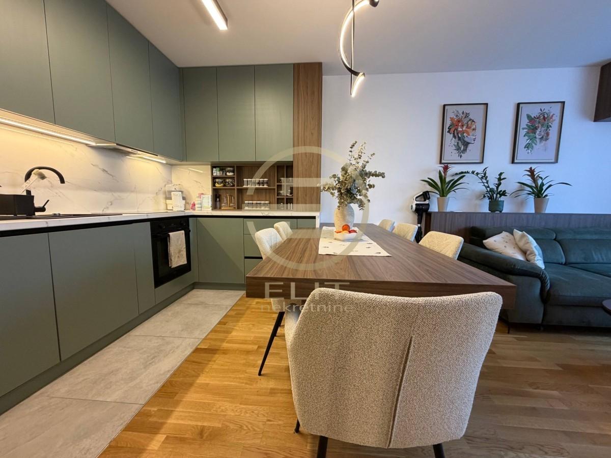 izdavanje-stanova-dJ8QZvRfx1 Četvorosoban stan na prodaju, Telep, Novi Sad, 77m², 265.000 €