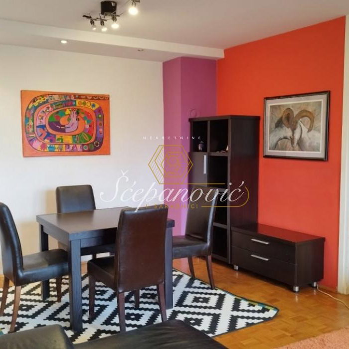 Stan Prodaja Novi Sad  54 m2