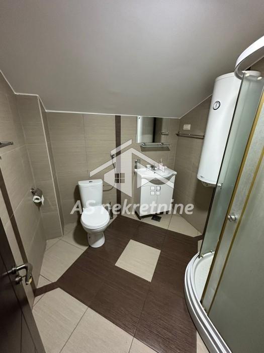 izdavanje-stanova-fxDXiXMRyn Kuća na prodaju, Blok 45, Beograd, 185m², 449.999 €
