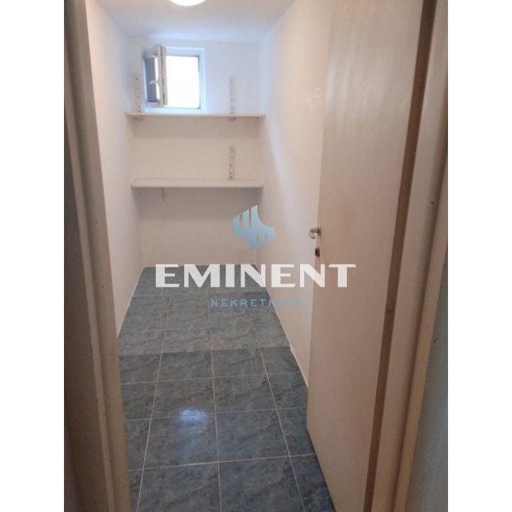 Četvorosoban stan na prodaju, Autokomanda, Beograd, 80m², 237.000 €