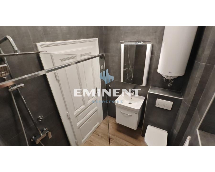 izdavanje-stanova-hVf7lwKyal Trosoban stan za izdavanje, Centar, Beograd, 62m², 900 €/mes