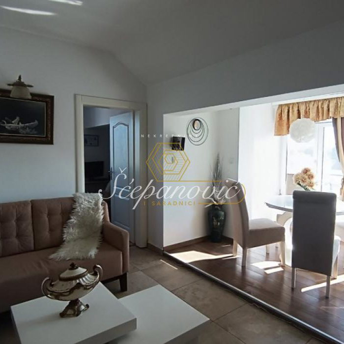 Trosoban stan na prodaju, Futoška, Novi Sad, 52m², 121.500 €