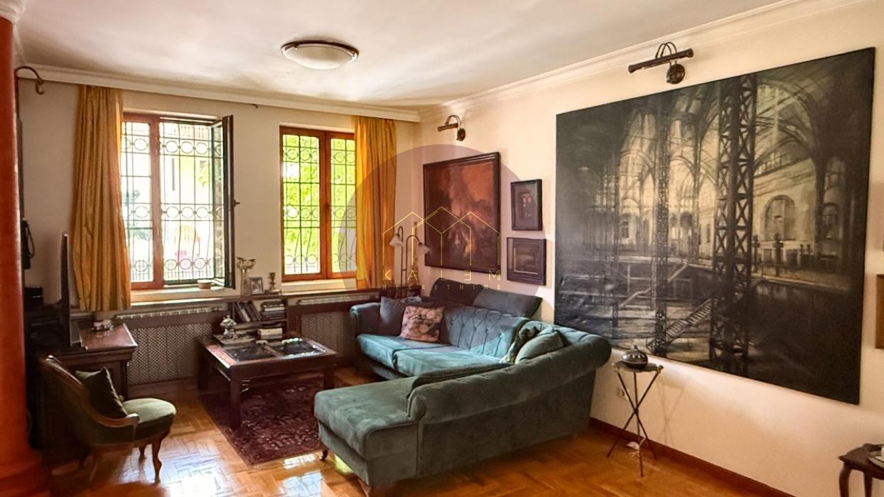 Kuća Prodaja Beograd Kuća Prodaja Beograd FON 377 m2