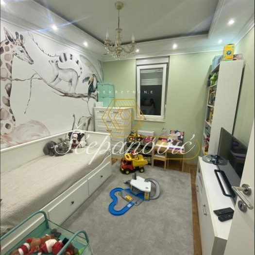 Četvorosoban stan na prodaju, Telep, Novi Sad, 73m², 190.000 €