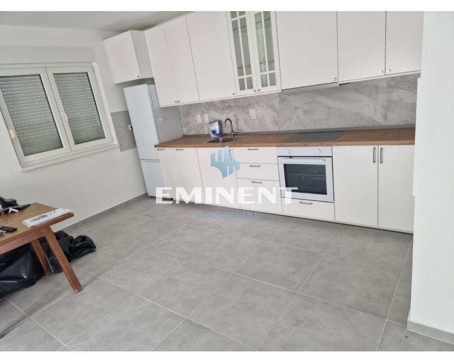 Kuća Izdavanje Beograd Kuća Izdavanje Beograd Mirijevo 220 m2