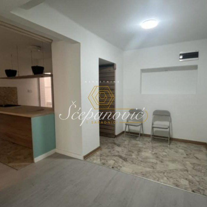 Stan Prodaja Novi Sad  37 m2