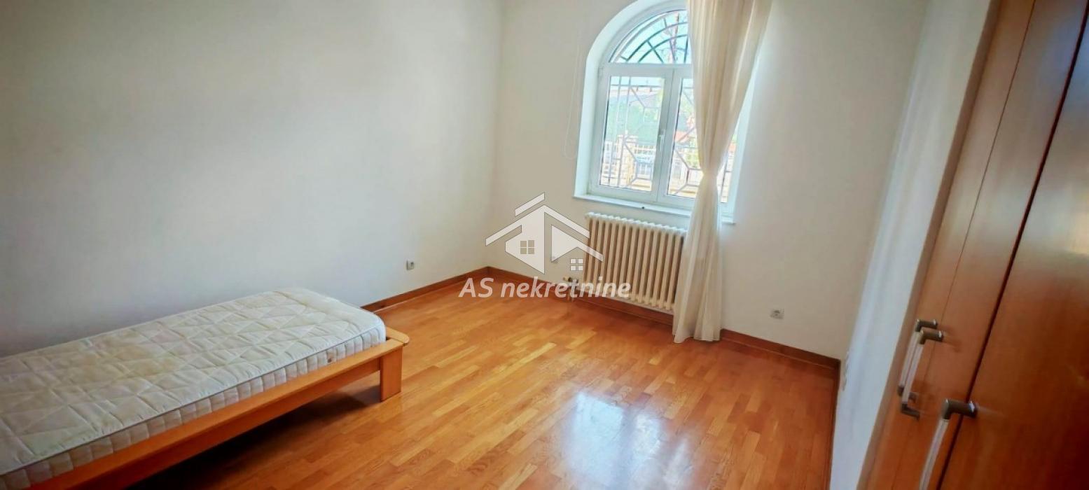 Četvorosoban stan za izdavanje, Senjak, Beograd, 150m², 2.500 €/mes
