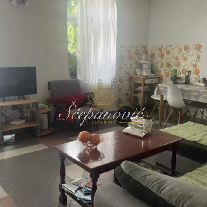 Kuća Prodaja Novi Sad  188 m2
