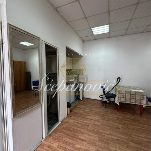 Lokal Prodaja Novi Sad  25 m2