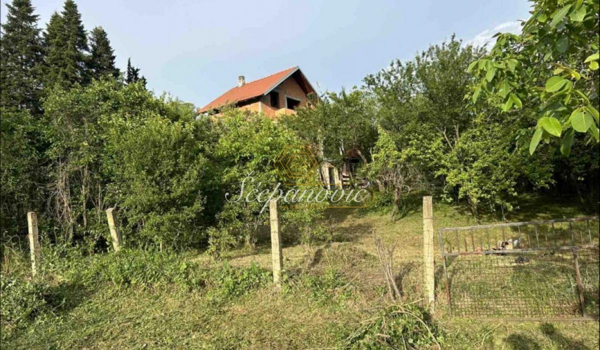 Kuća Prodaja Irig  140 m2