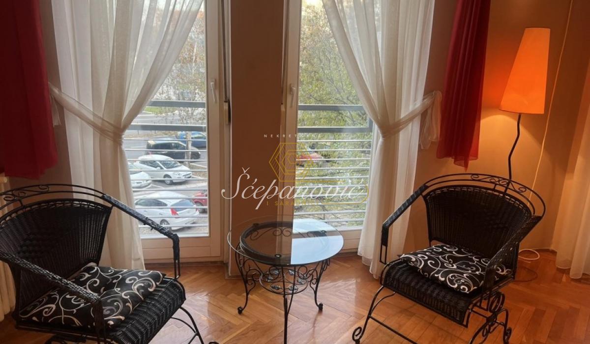 Stan Prodaja Novi Sad  85 m2