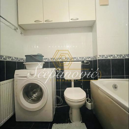 Petosoban stan na prodaju, Socijalno, Novi Sad, 102m², 200.000 €