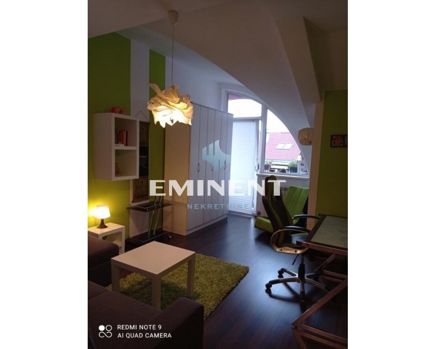 izdavanje-stanova-phbLsxurqd Trosoban stan na prodaju, Učiteljsko Naselje, Beograd, 133m², 299.000 €