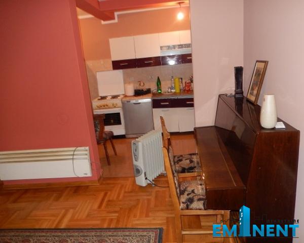Kuća Prodaja Beograd Kuća Prodaja Beograd Dušanovac 300 m2