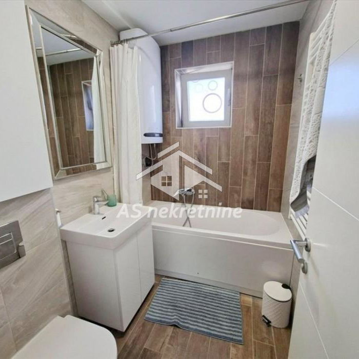 Četvorosoban stan za izdavanje, Tašmajdan, Beograd, 80m², 1.800 €/mes