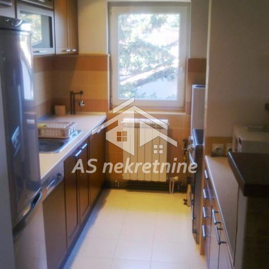 Stan Izdavanje Beograd Dedinje 100 m2