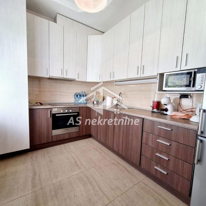 Stan Izdavanje Beograd Dedinje 135 m2