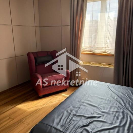 Četvorosoban stan za izdavanje, Slavija, Beograd, 250m², 2.700 €/mes