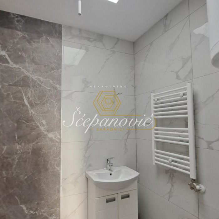 Višesoban stan na prodaju, Telep, Novi Sad, 207m², 352.000 €
