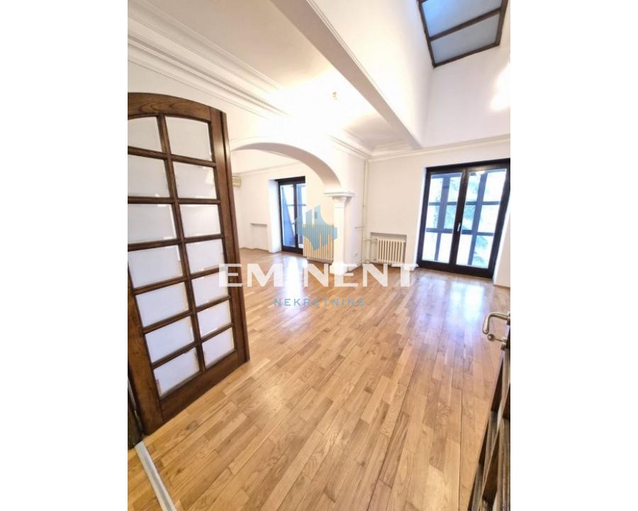 Kuća za izdavanje, Autokomanda, Beograd, 360m², 4.600 €/mes