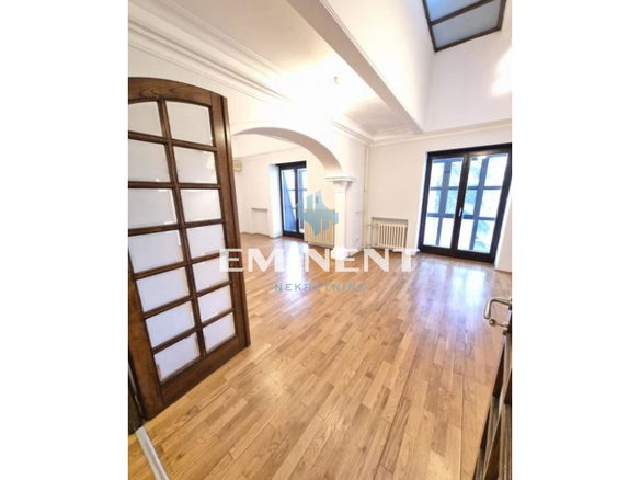 Kuća Izdavanje Beograd Autokomanda 360 m2