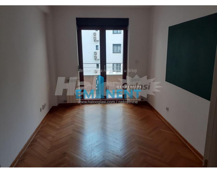Stan Izdavanje Beograd Crveni Krst Vračar 90 m2