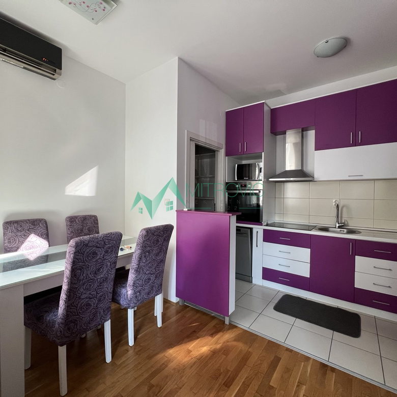 Stan Prodaja Novi Sad  40 m2